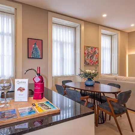 Cc Downtown Palace - A Apartment Porto