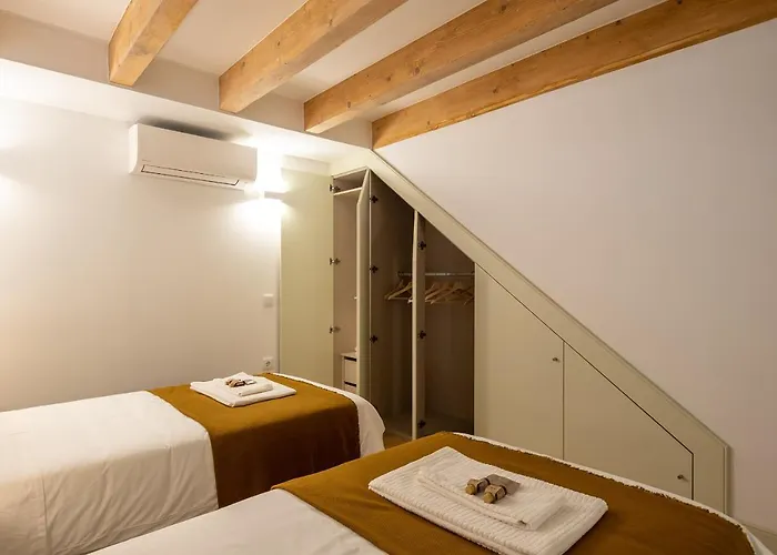 Cc Downtown Palace - A Apartman Porto